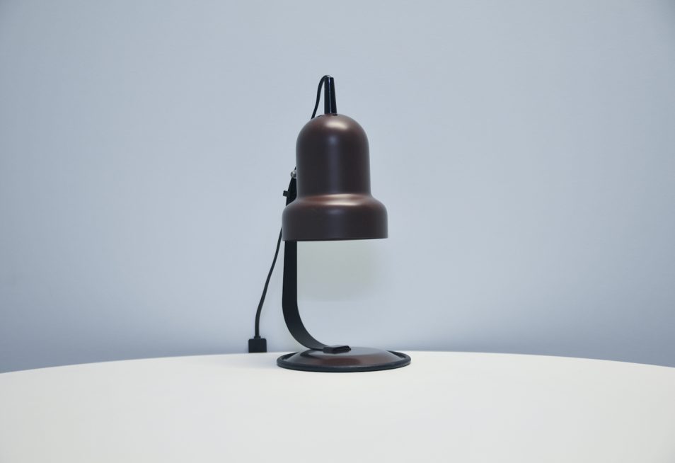 Vrieland brown vintage desk lamp