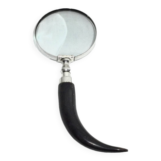 Magnifying glass in horn and silver metal