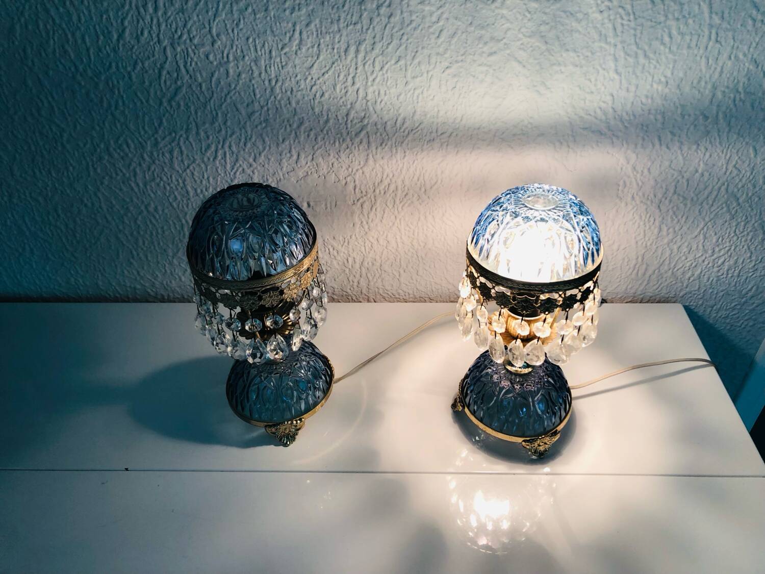 Paire de lampes en verre style Hollywood Regency, circa 1960