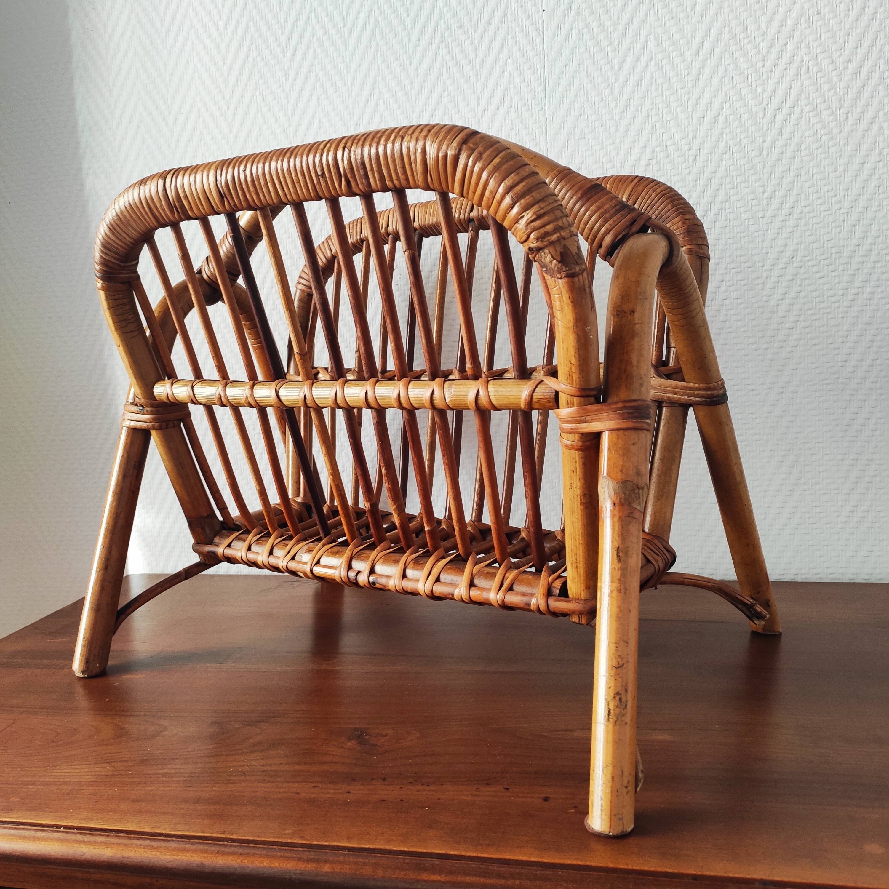 Porte-revues en rotin vintage 50-60