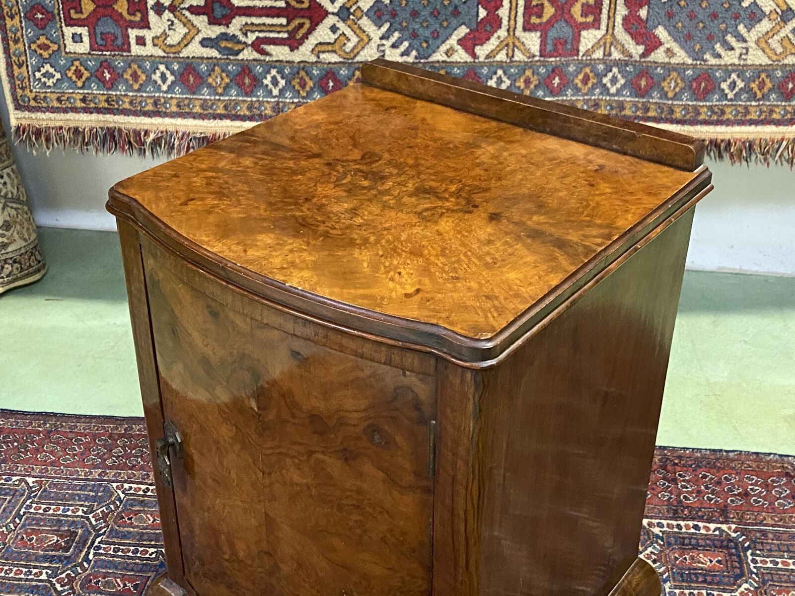 English art deco bedside in walnut magnifying glass