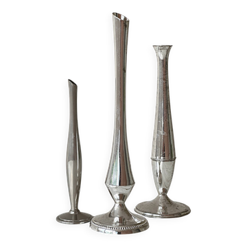 Trio vases soliflores métal léger de couleur argenté