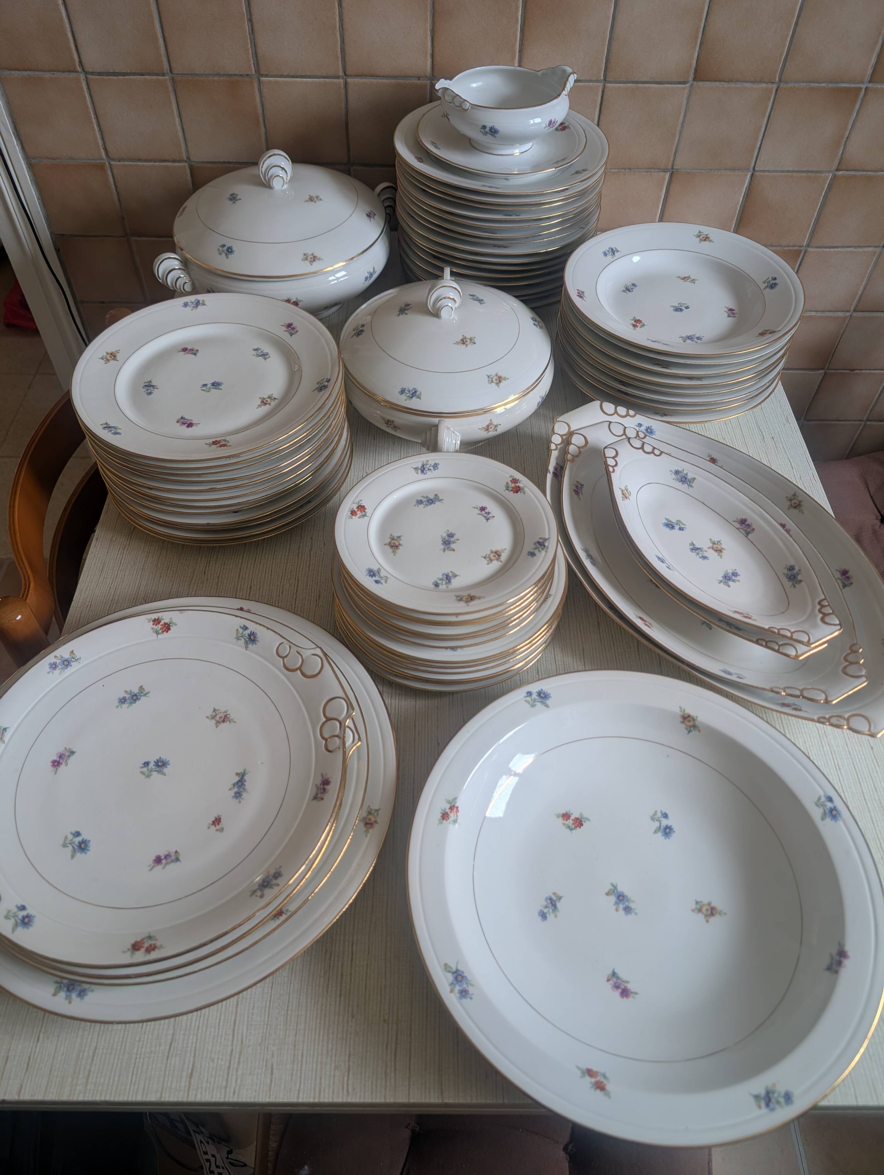 40s porcelain tableware from Limoges