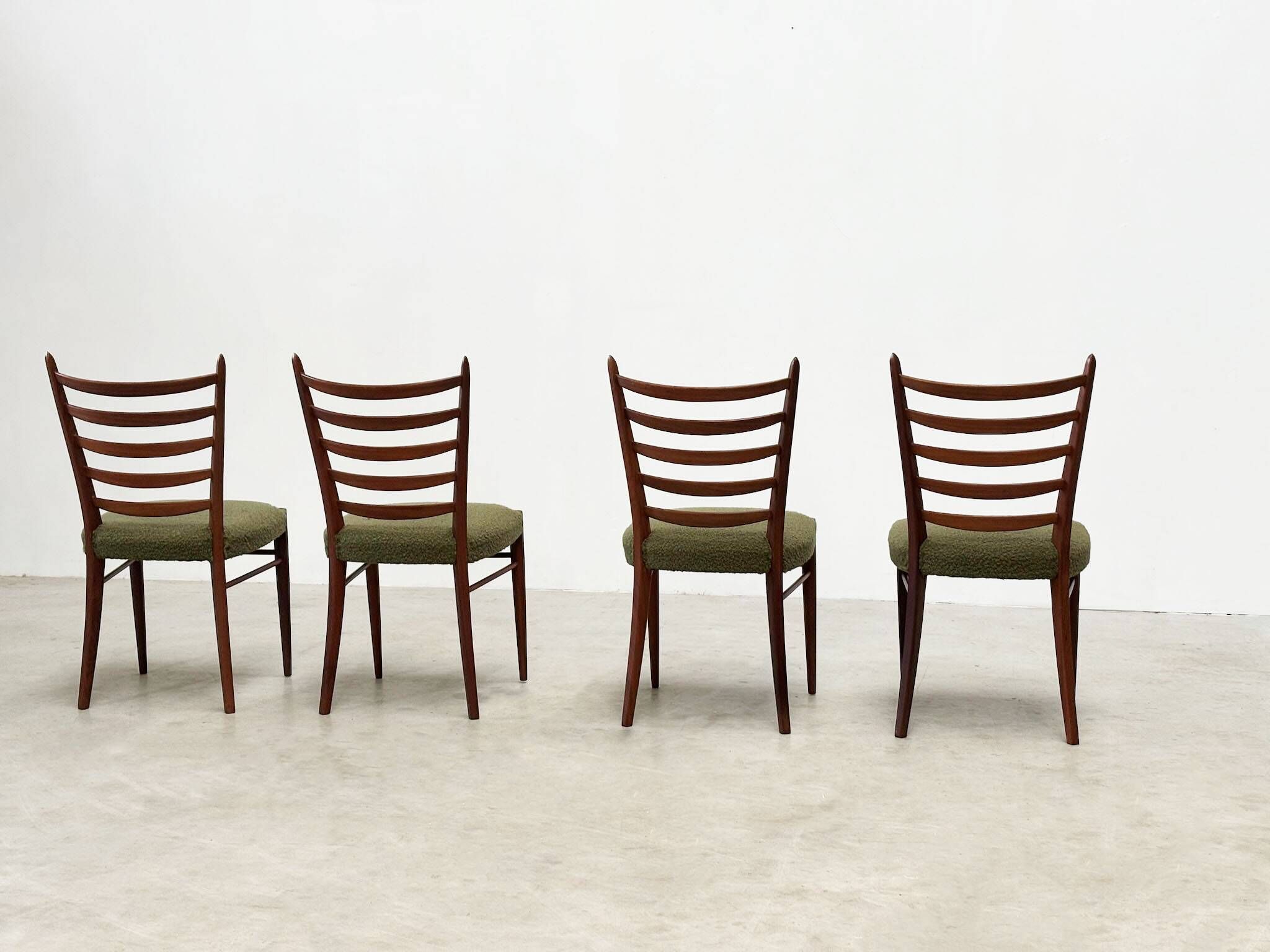Ensemble de quatre chaises de salle à manger danoises