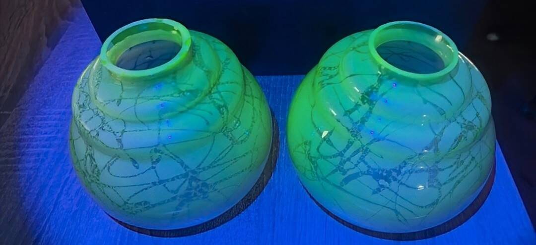 Pair of Art Deco lamp globes (circa 1930) made of blown glass.