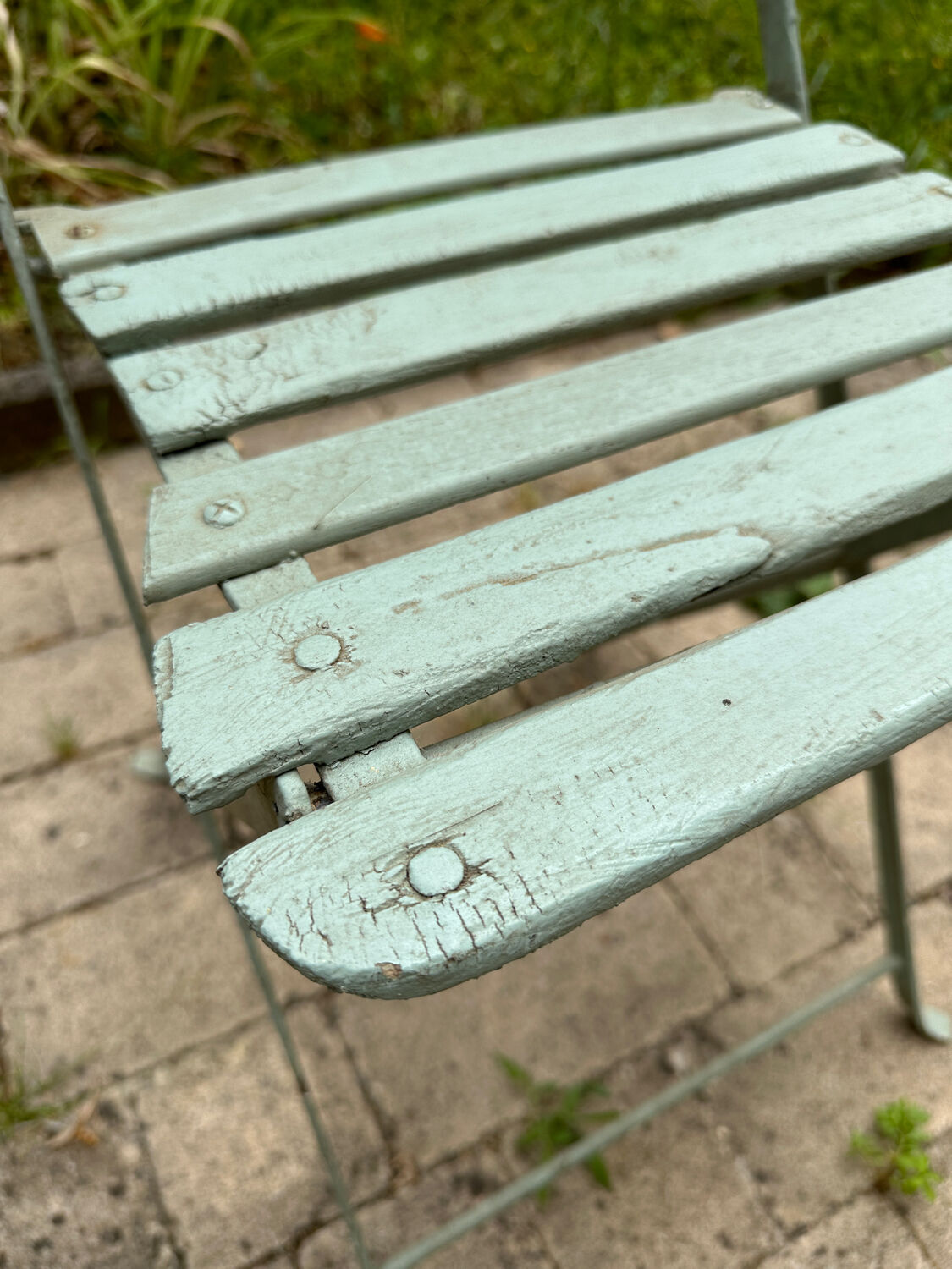 Almond green metal garden furniture