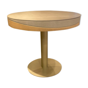 Table en cuir d'agneau