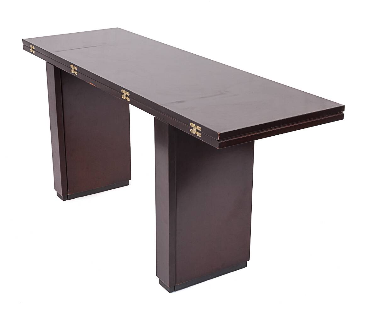 Hugues Chevalier dining table