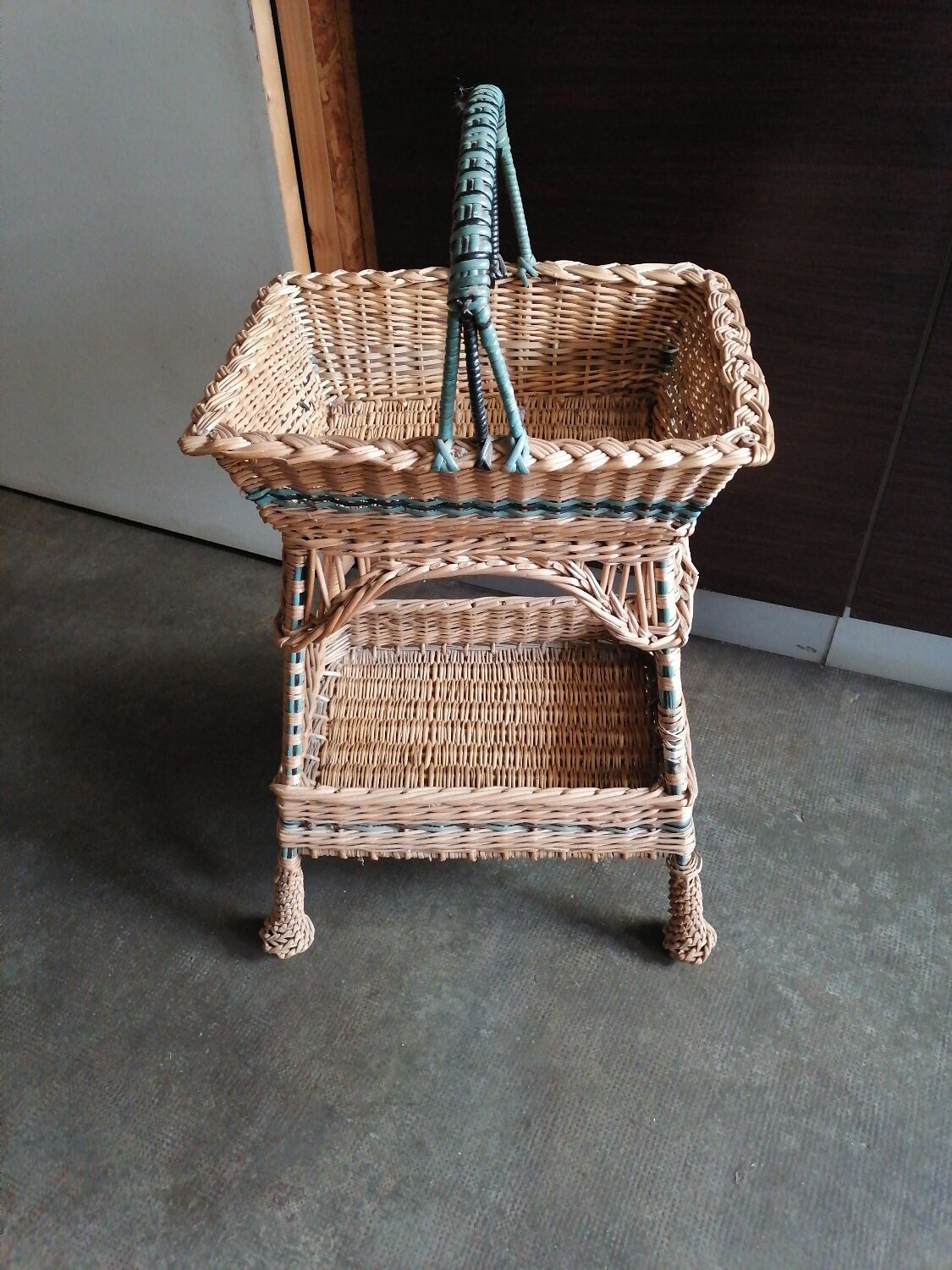 1900 yresse wicker worker serving table