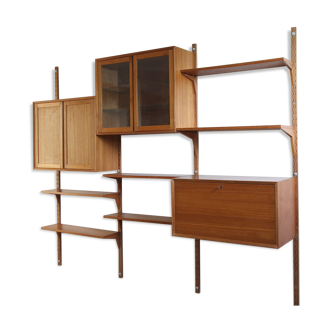 3 column Royal System Wall System by Poul Cadovius