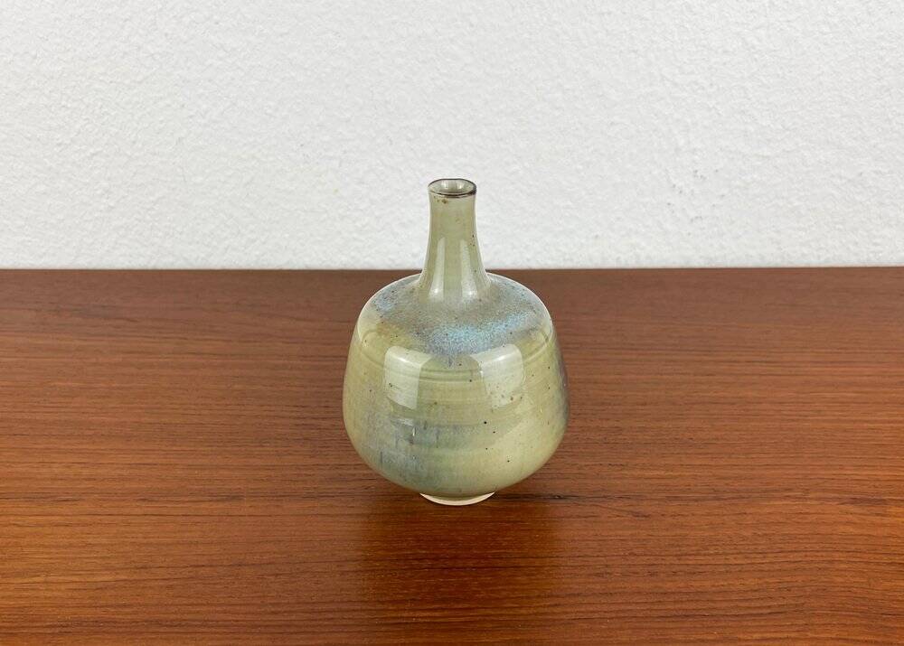 Mid-century German studio pottery vase by Görge Hohlt for Werkstatt Hohlt, Katzbach, 1960s.
