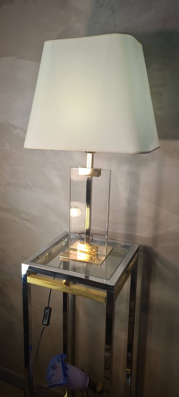 Lampe style de luxe  1970 a 80  laiton et plexi ,quelques trace usure , 65x40 d origine