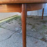 Henning Sorensen extendable dining table in rosewood from the 1960s.