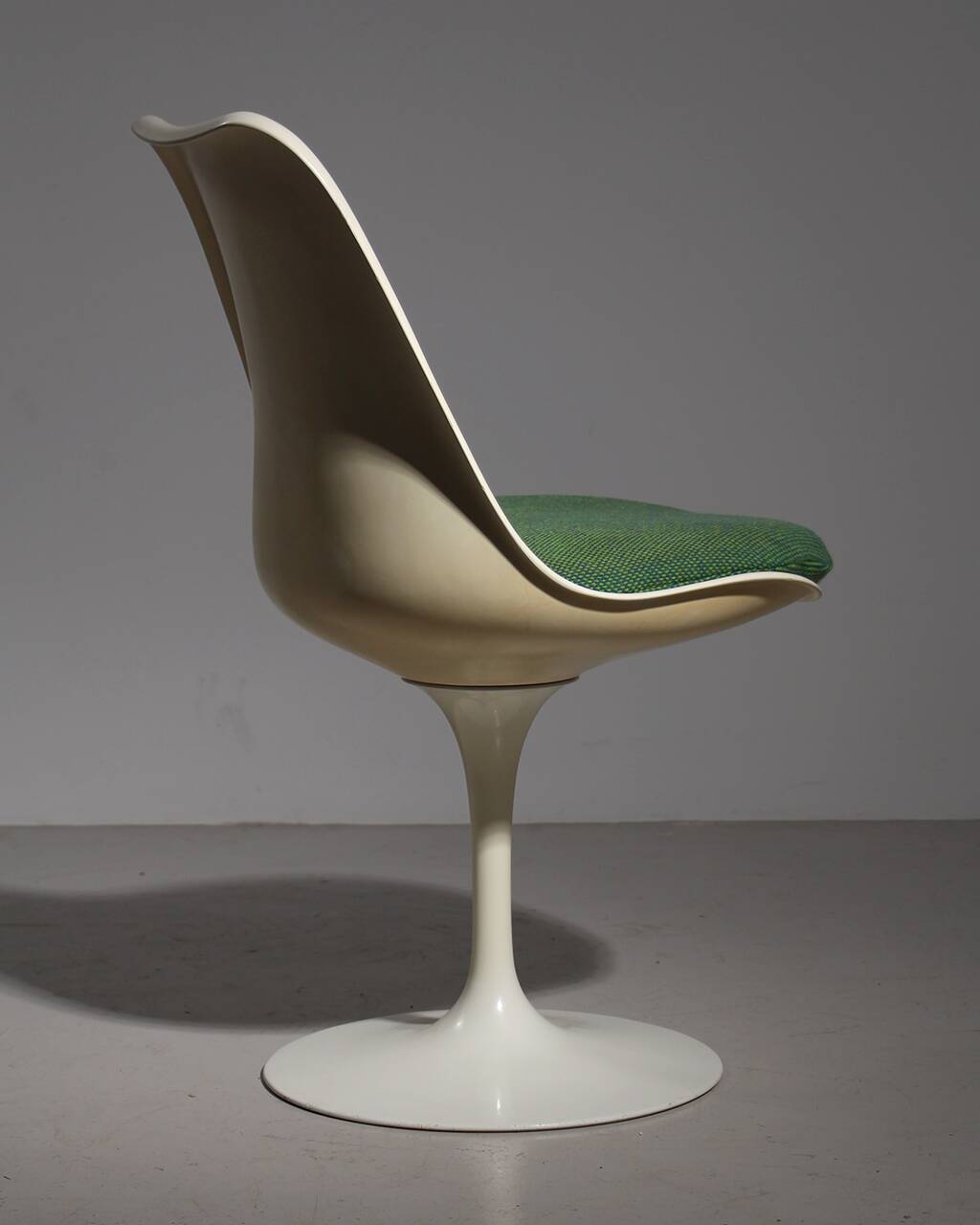 Knoll Saarinen Tulip Chair Green