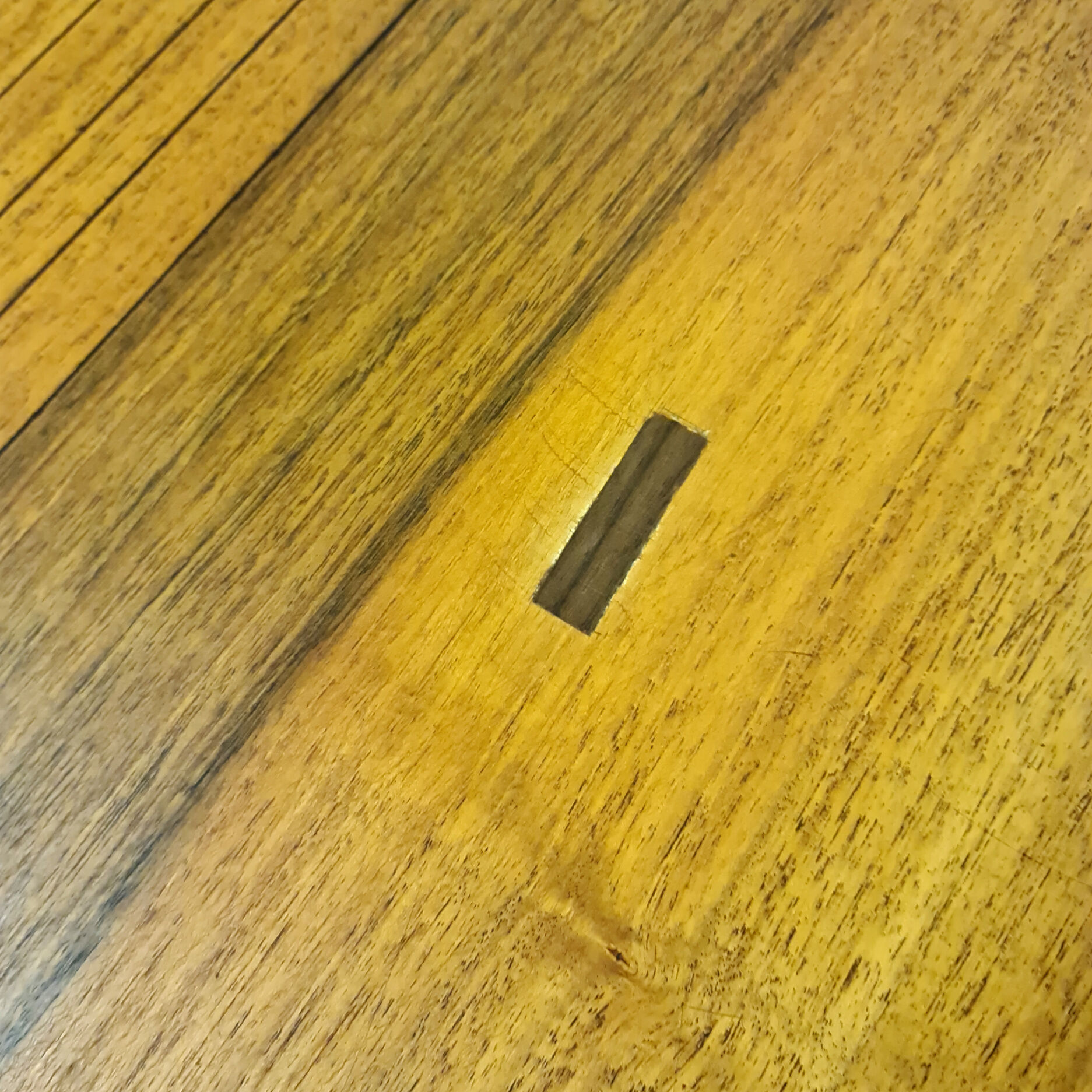 Table et chaises en noyer par Antonio Virgilio pour Bernini Italie années 1970