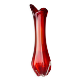 Vase en verre rouge, Italie, années 1970