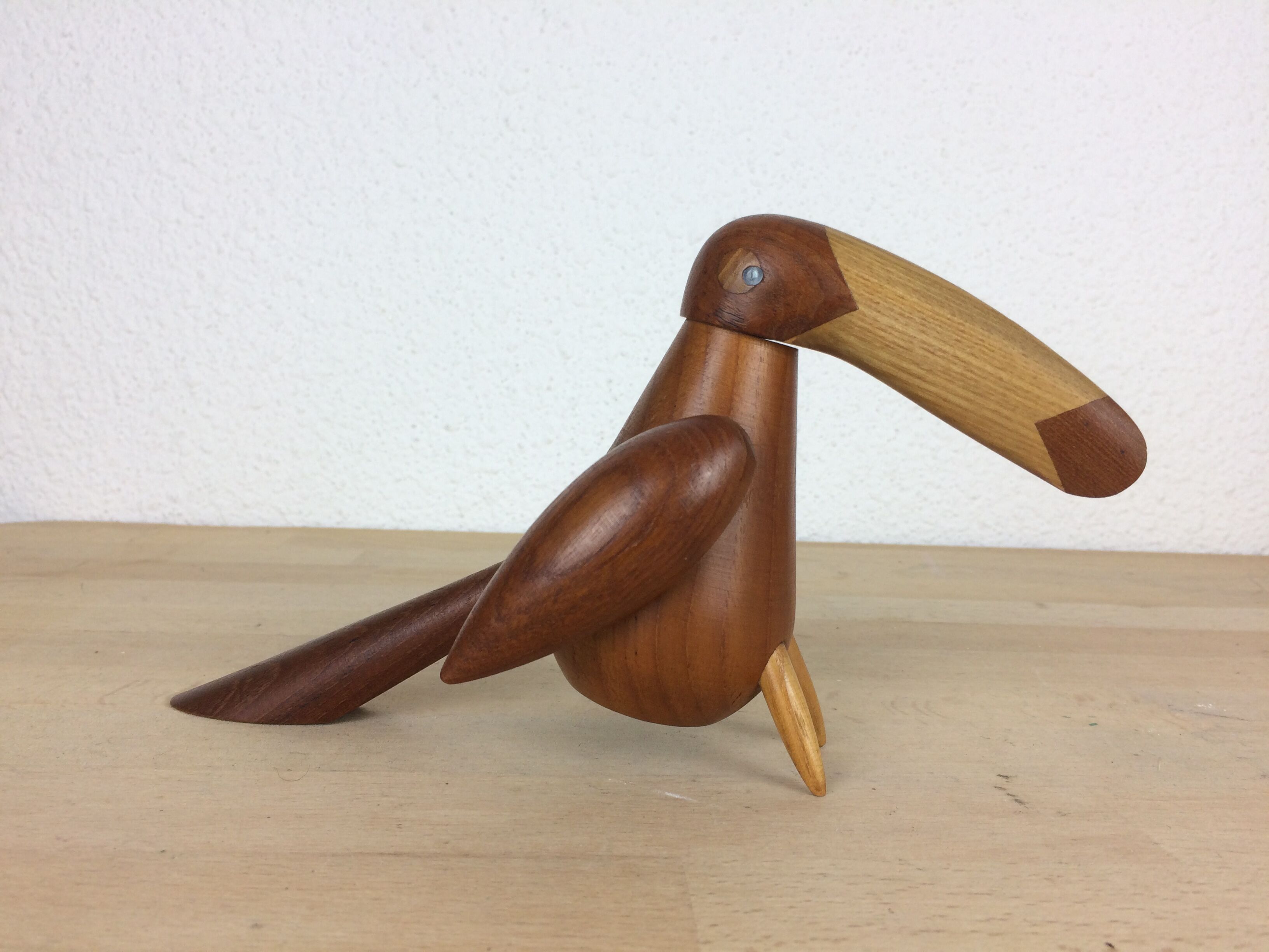 Moulin à poivre toucan par Tonn P. en teck, scandinave
