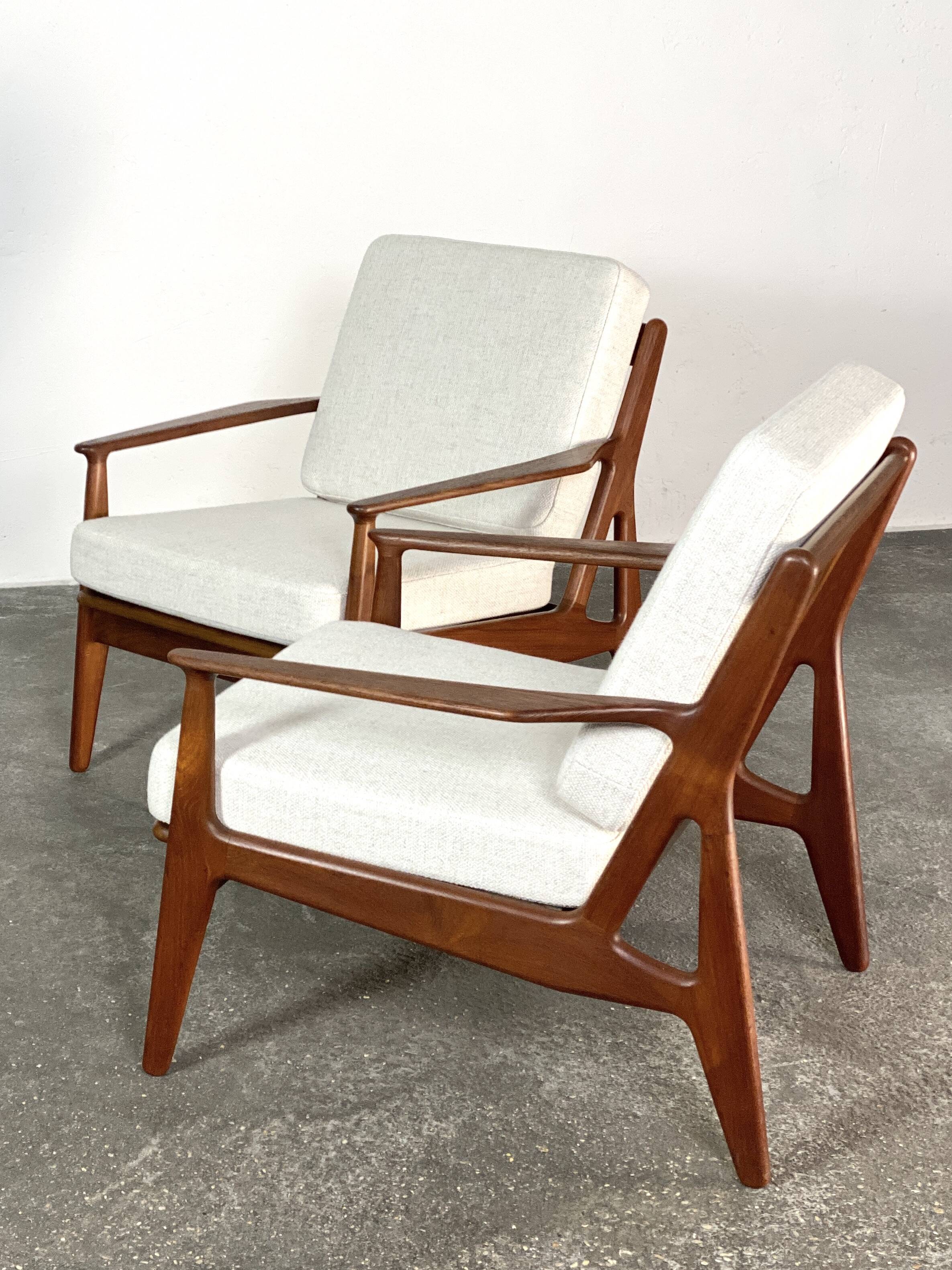 Paire de fauteuils scandinaves,  Arne Vodder – Modèle n°6 – Teck – Danemark