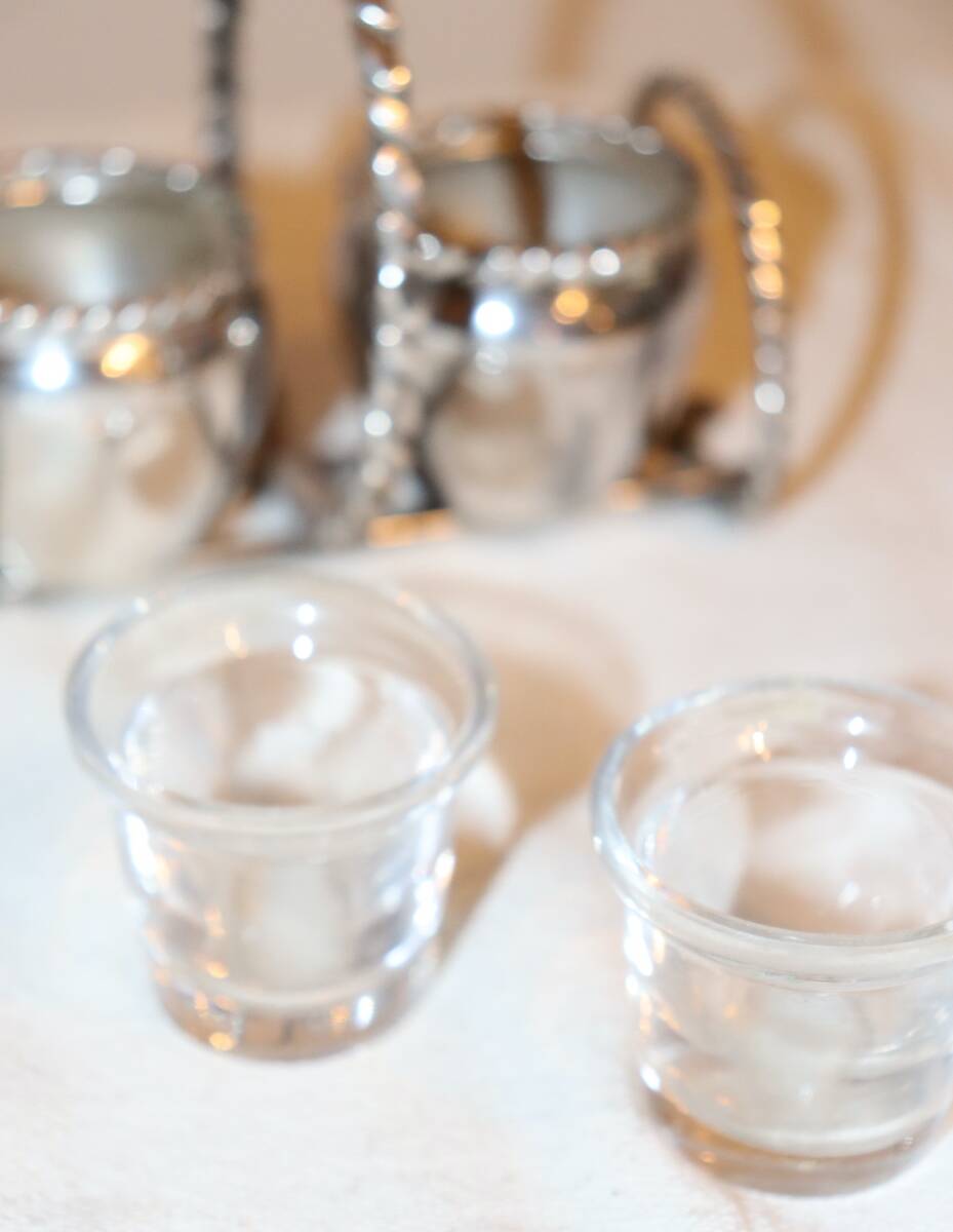 Silver-plated metal salt and pepper shakers