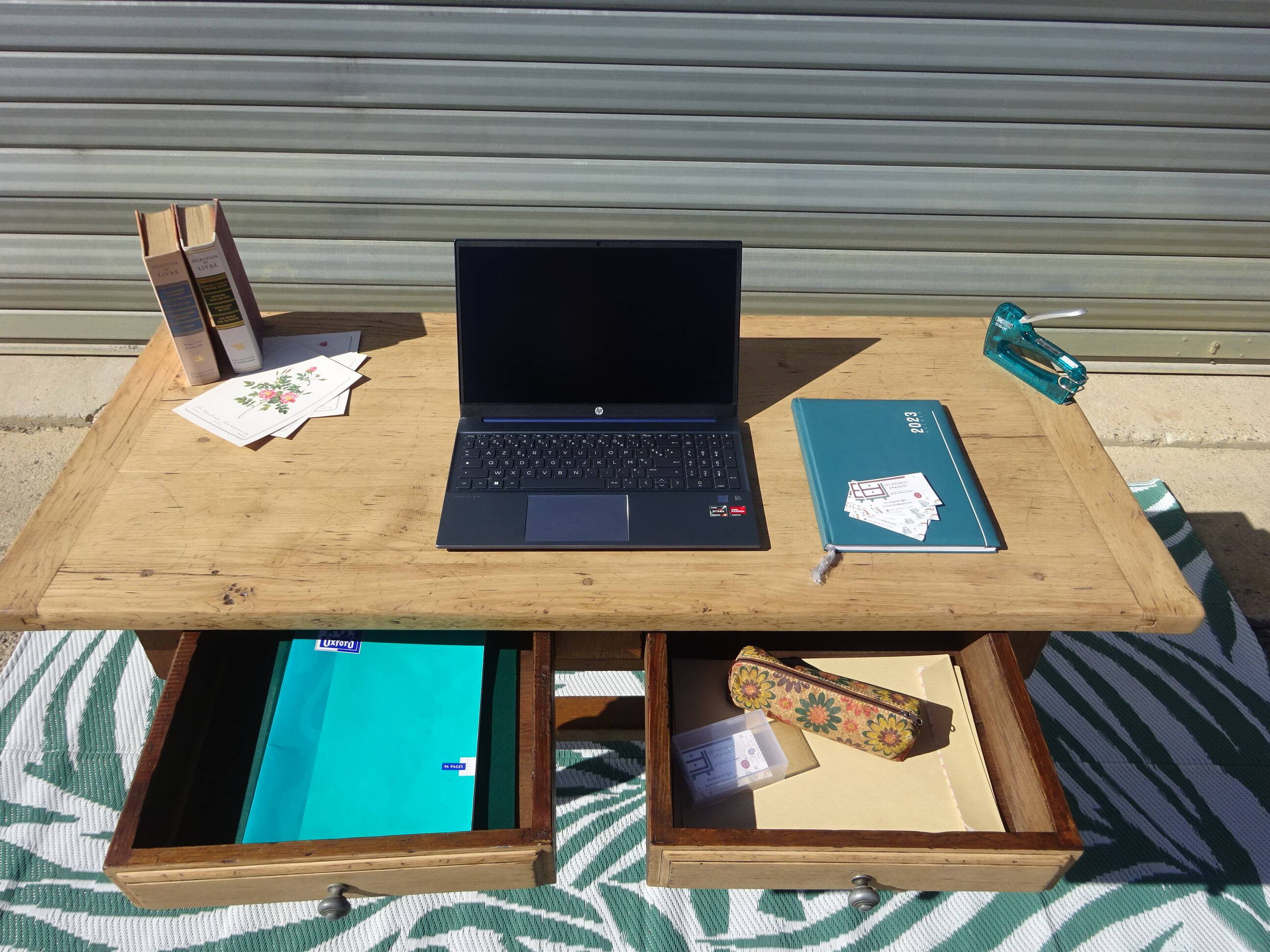 Oak solid wood desk