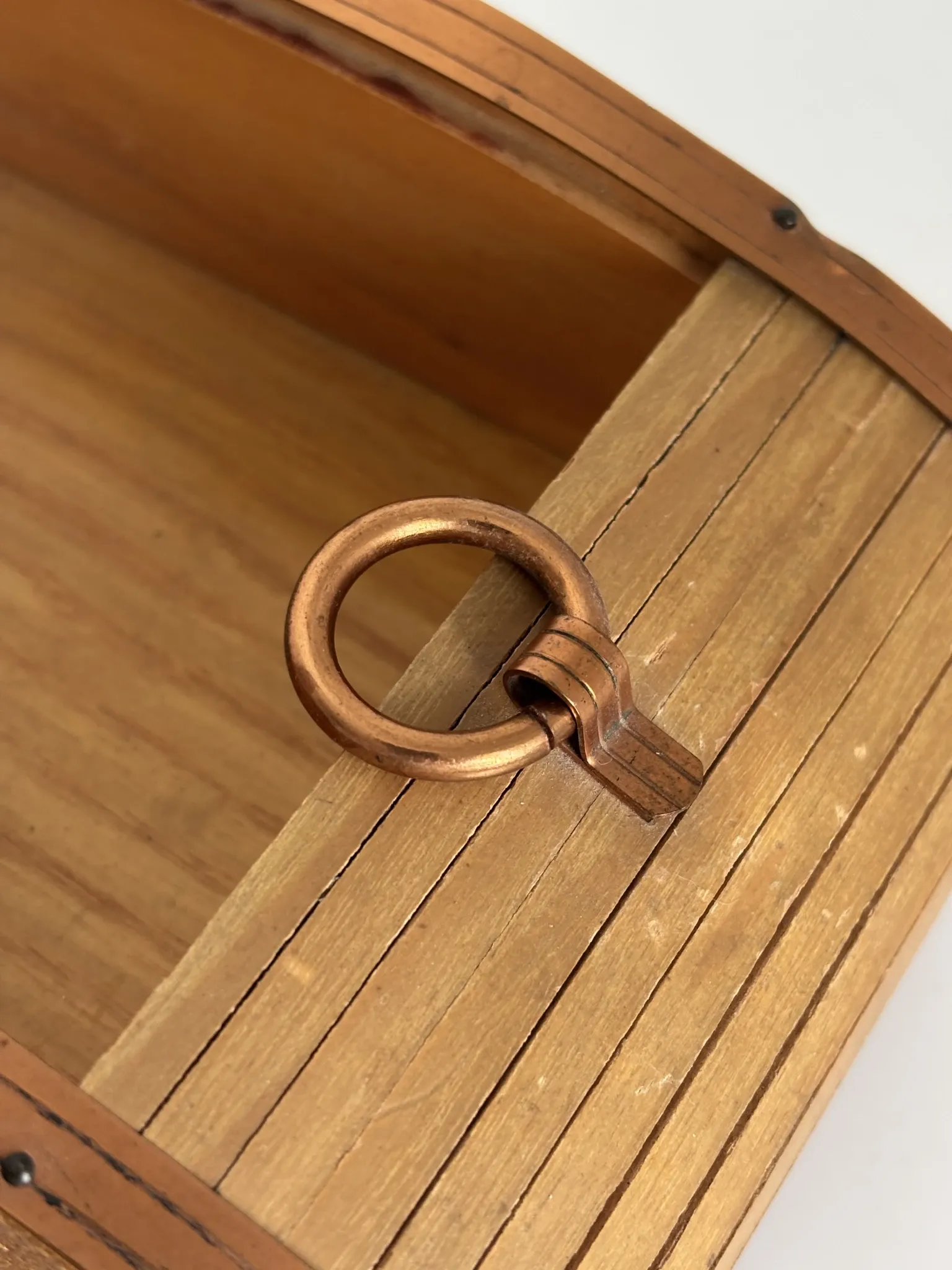 Vintage cigarette dispenser 1960 curtain box wood copper - 21 x 12 cm