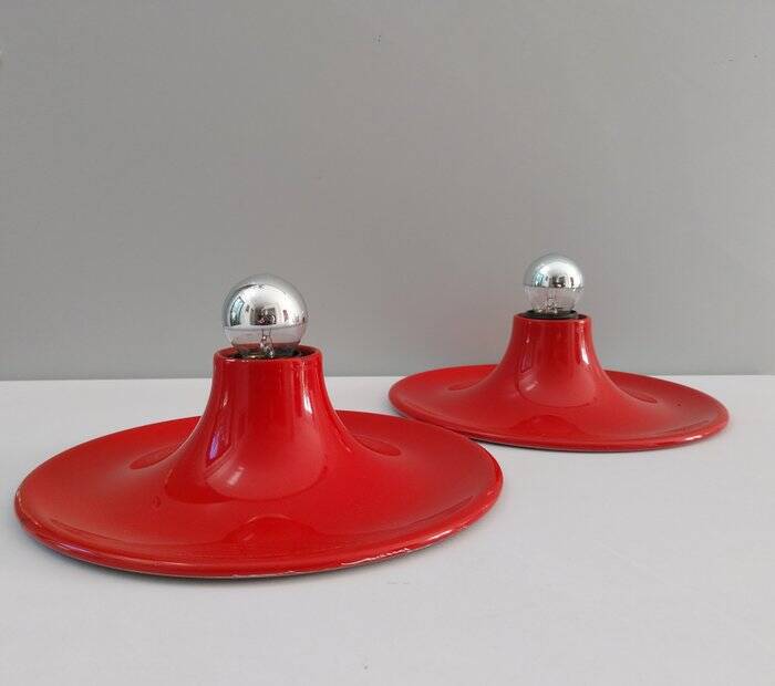 Set of two Italian design wall lights by Targetti from the 1970s.