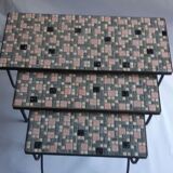 Tables gigognes