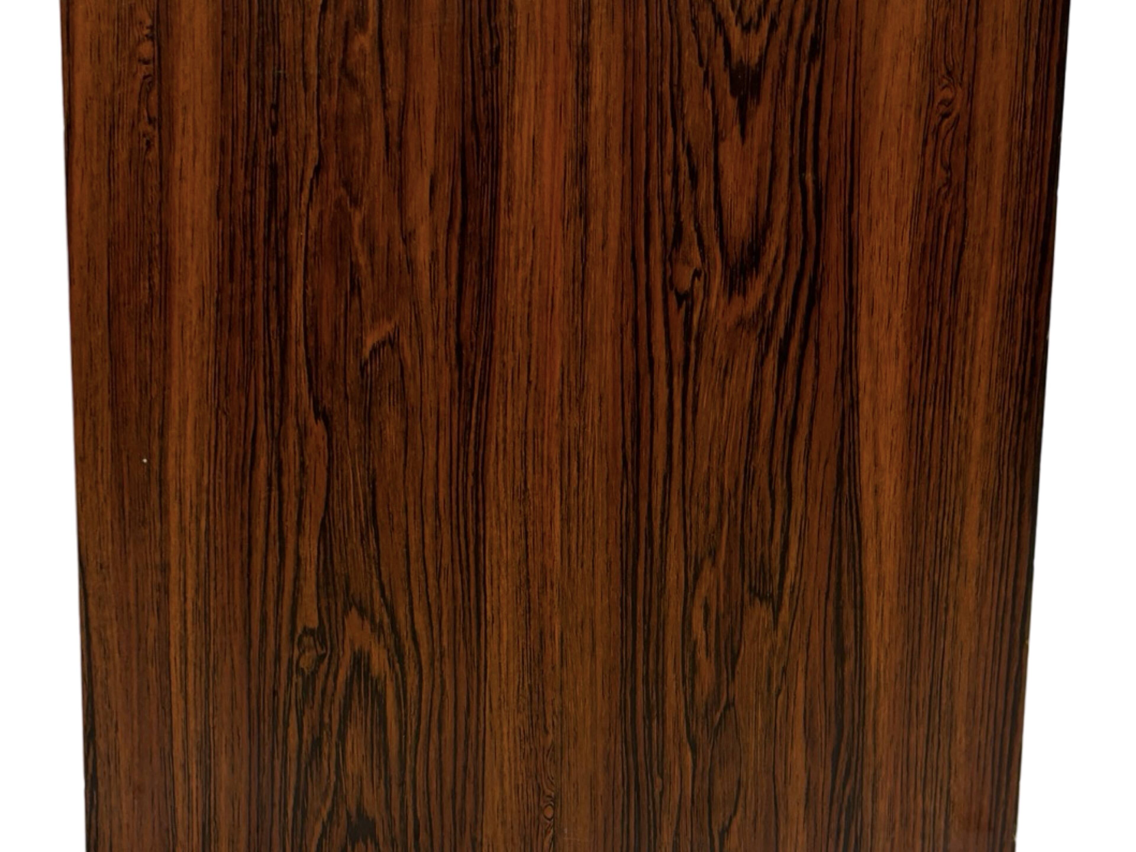 Vintage plant column in rosewood veneer 80s design