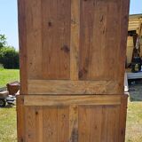 Kitchen cabinet