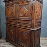 buffet with two bodies in walnut – Work from the Louis XIII period – 17th century