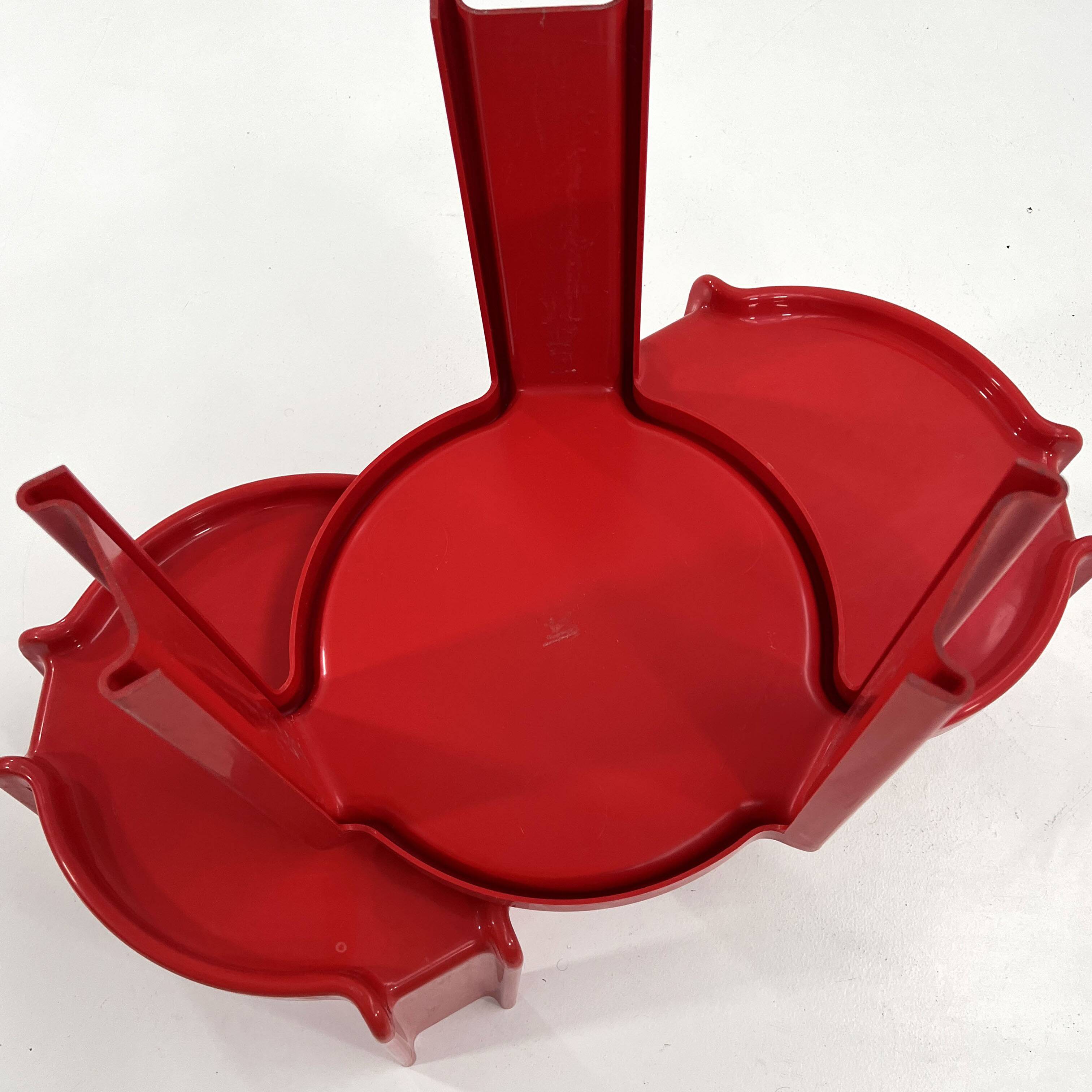 Set of 3 nesting tables by Giotto Stoppino for Kartell, 1970.