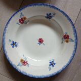 7 Digoin and Sarreguemines soup plates