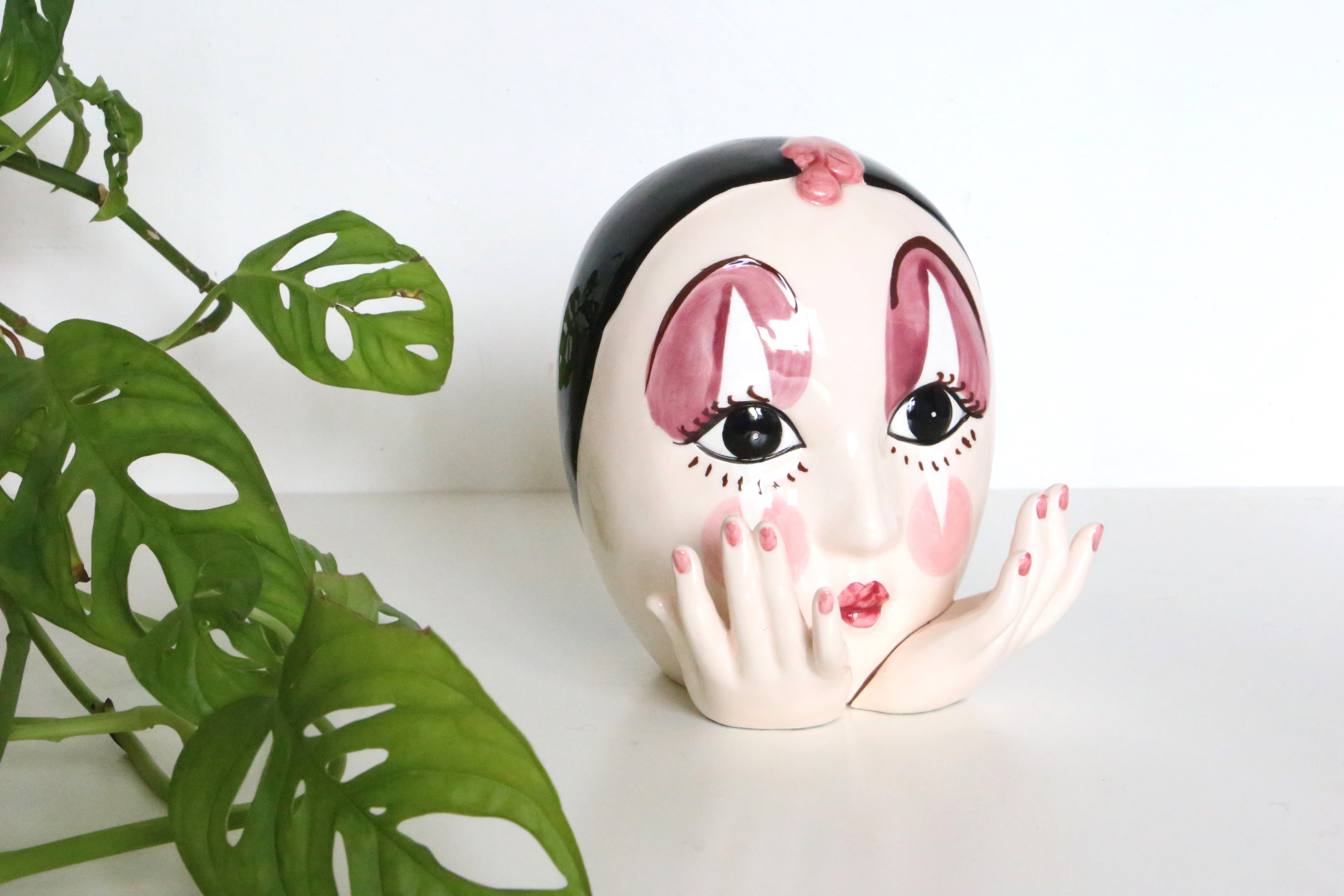 Vintage kitchen utensil holder