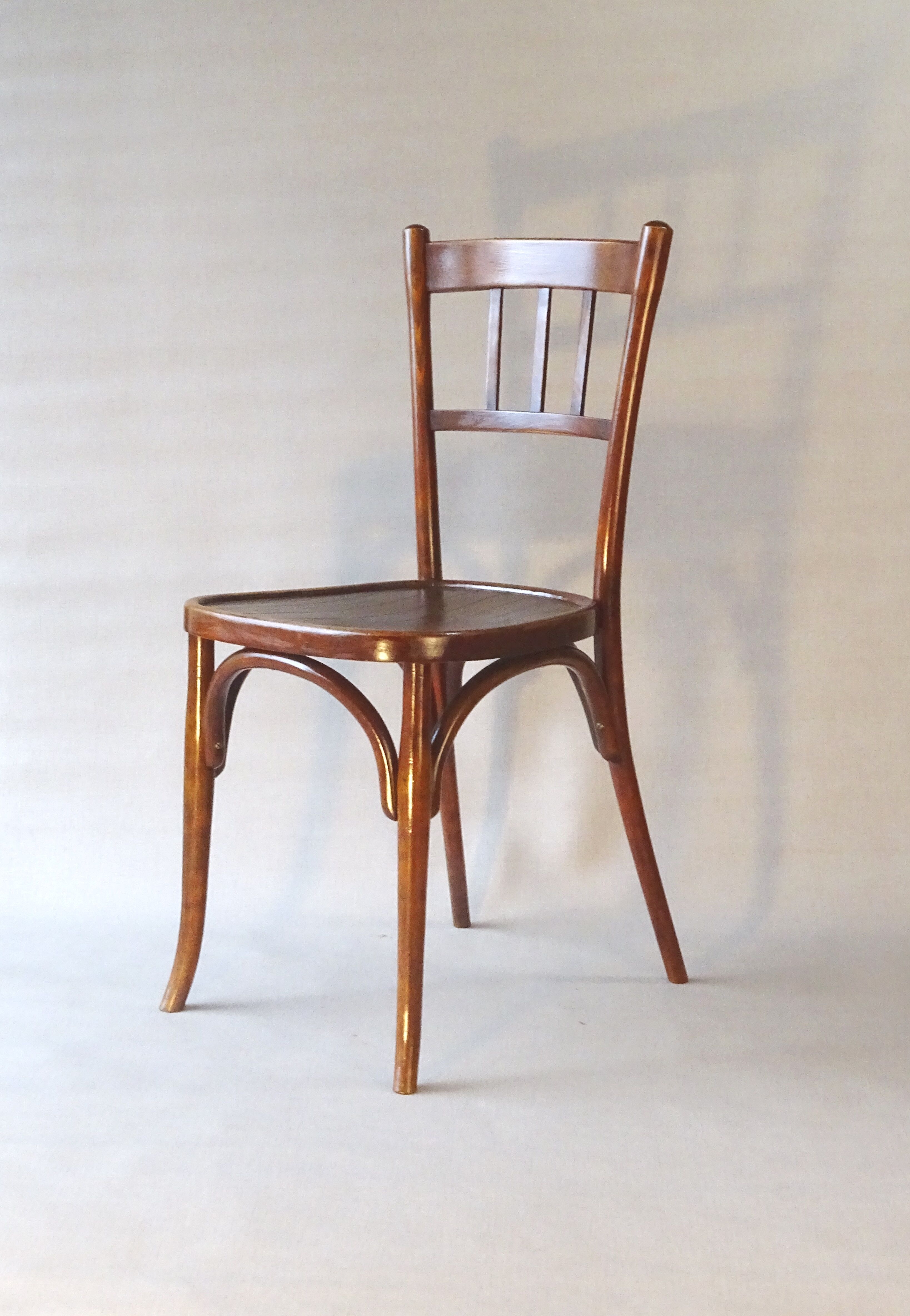 Chaise de bistrot Baumann 1925 assise bois