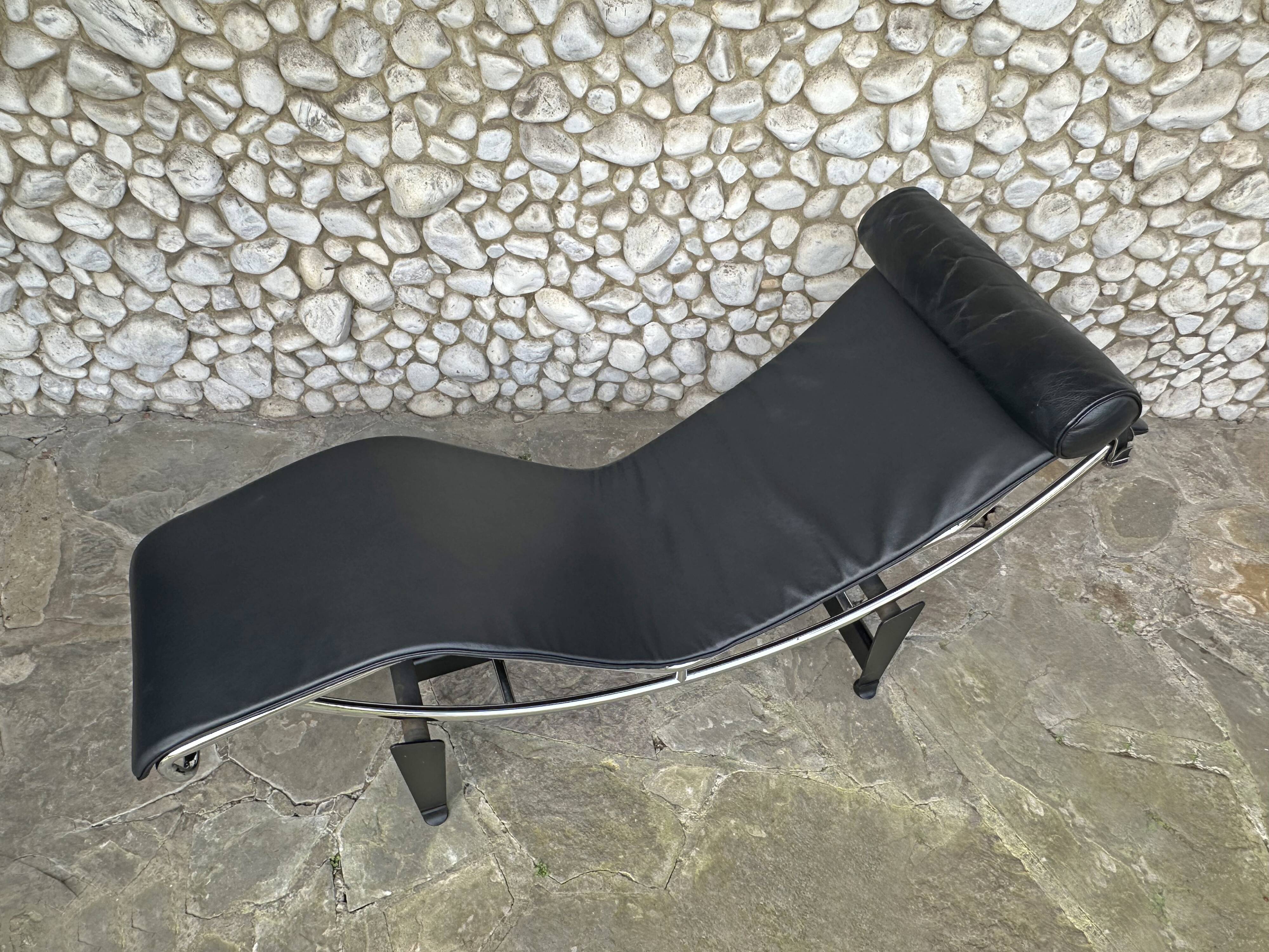 LC4 chaise longue no. 1382 Le Corbusier, Jeanneret & Perriand Cassina, 1960
