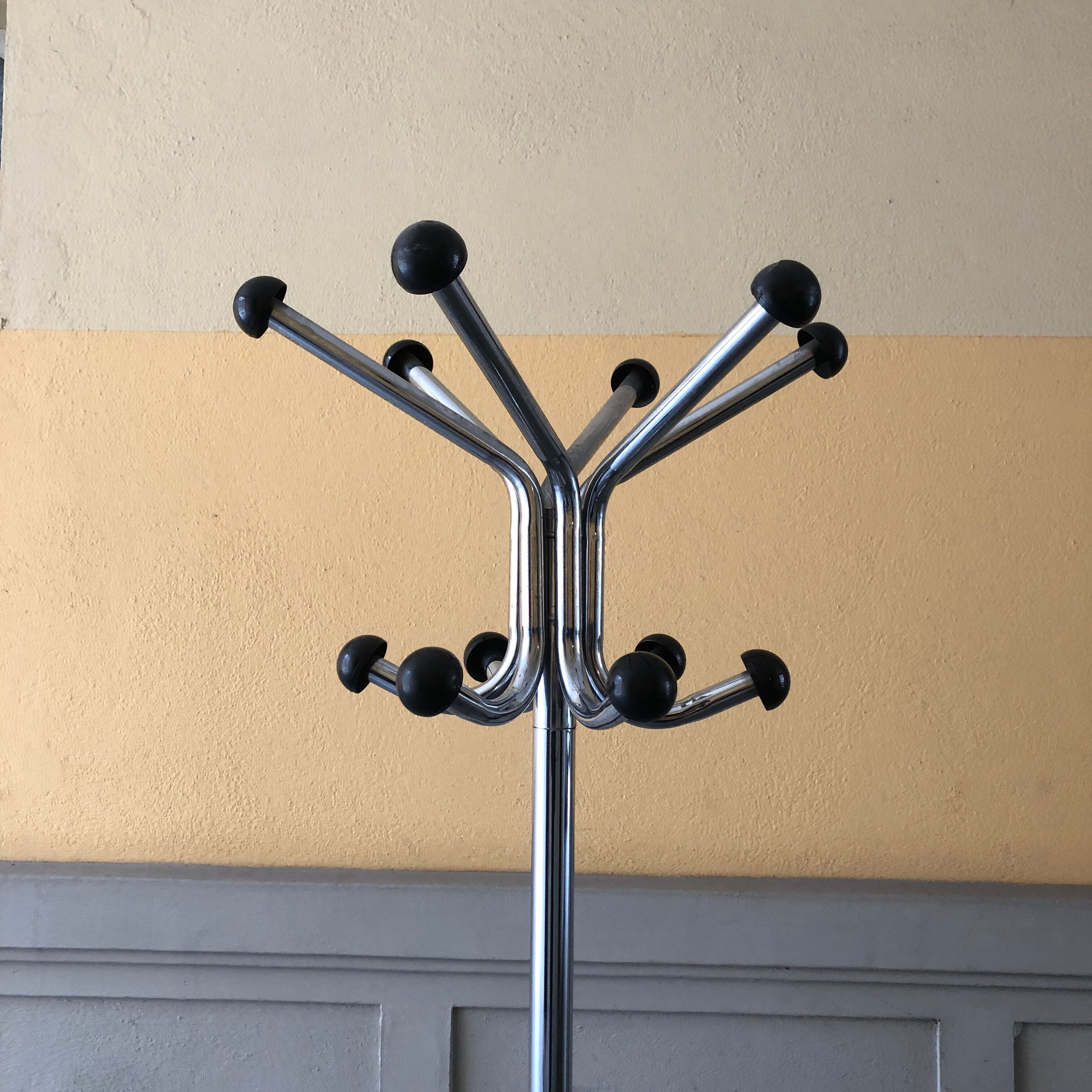 Coat stand
