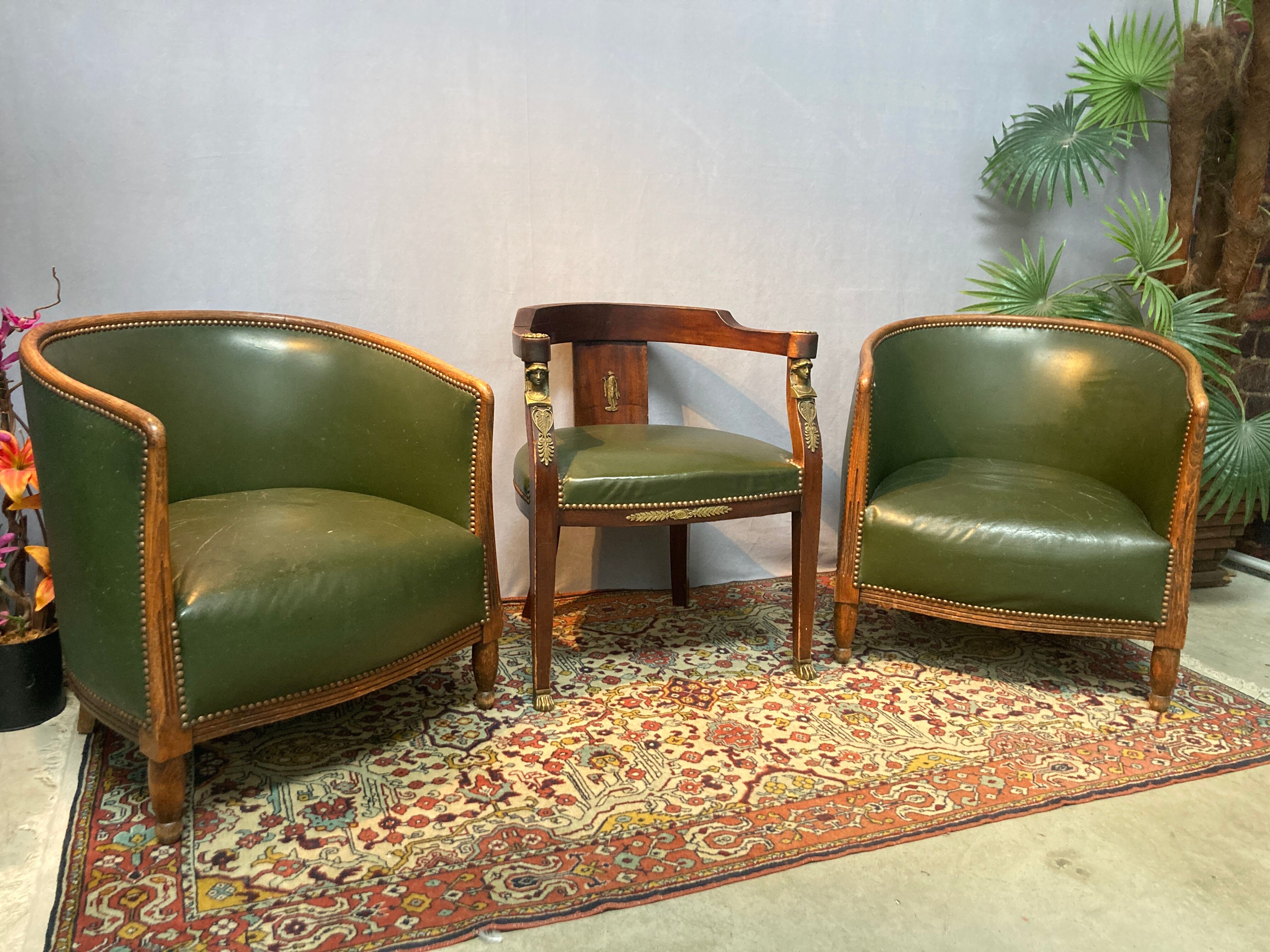 Office chairs and pair of convertibles