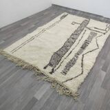 Handmade Beni Mrirt rug size 200 x 300 cm