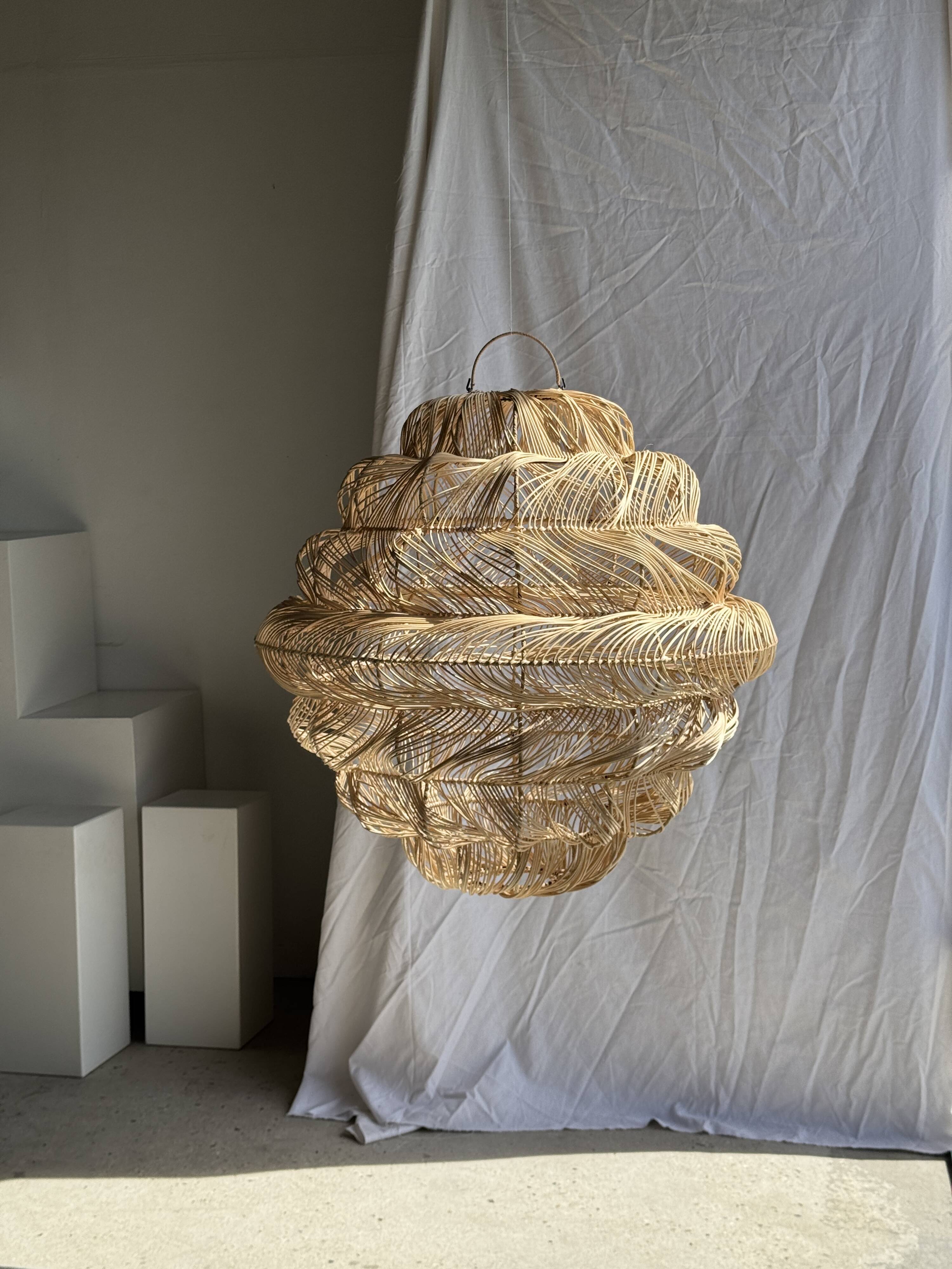 Suspension or rattan lampshade in an elongated spherical shape, layered H80 D