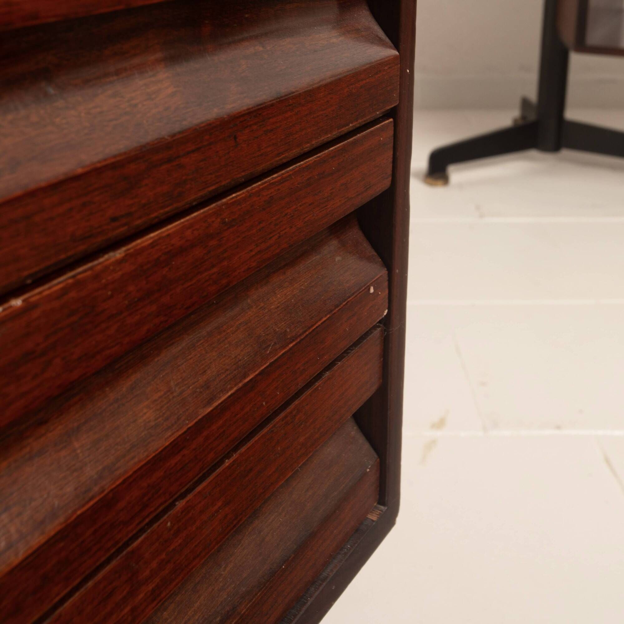 T96 Rosewood Boomerang Desk by Osvaldo Borsani for Tecno, First Edition, 1950