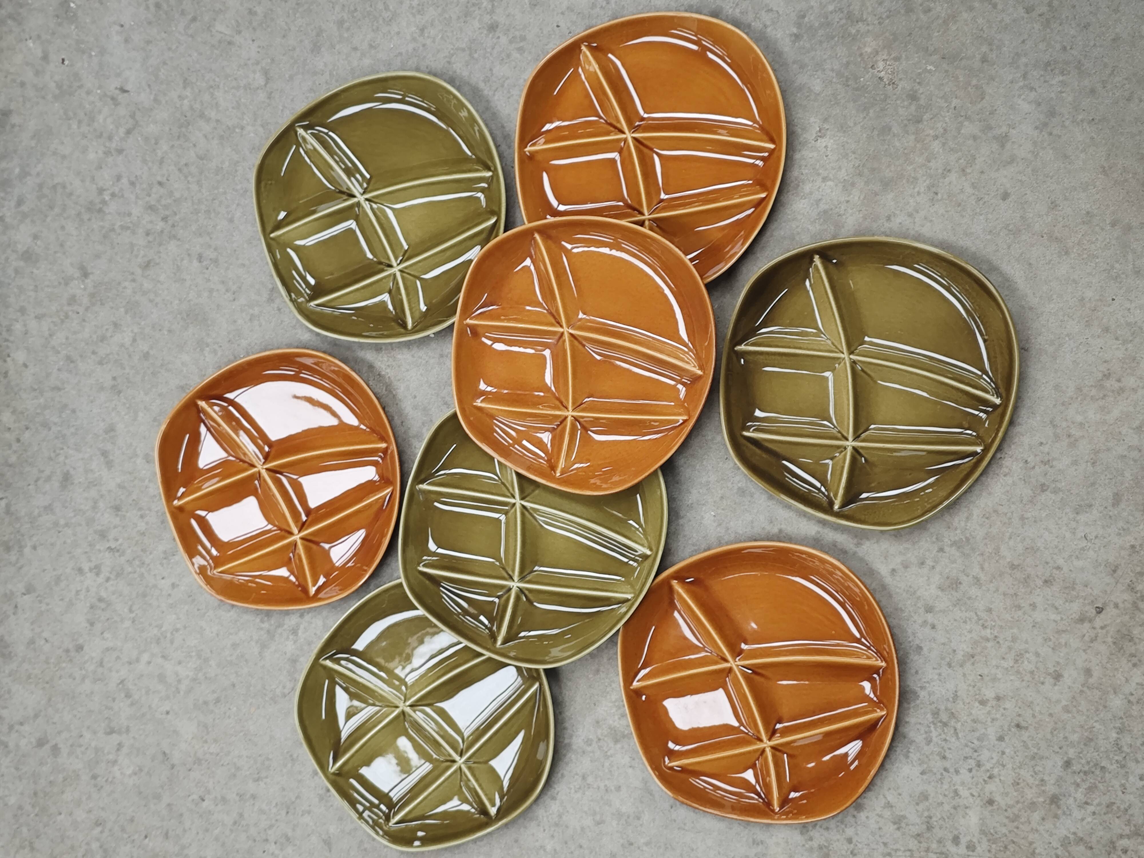 Set of 8 fondue plates Salins France in green and brown.