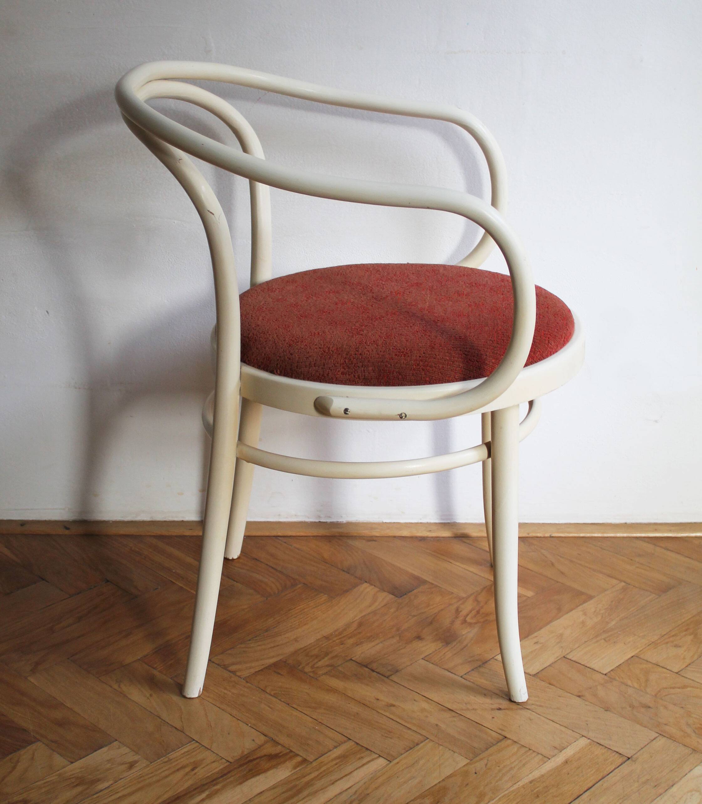 1980's version of B9 chair by TON