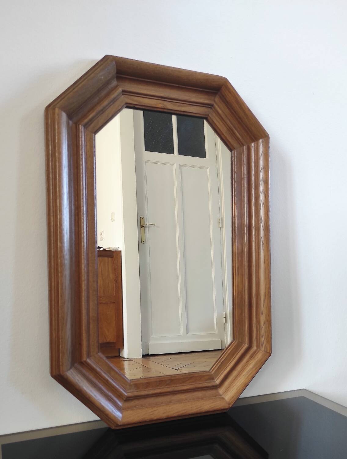 Vintage octagonal mirror in moulded oak – Belgium, circa 1970/1980