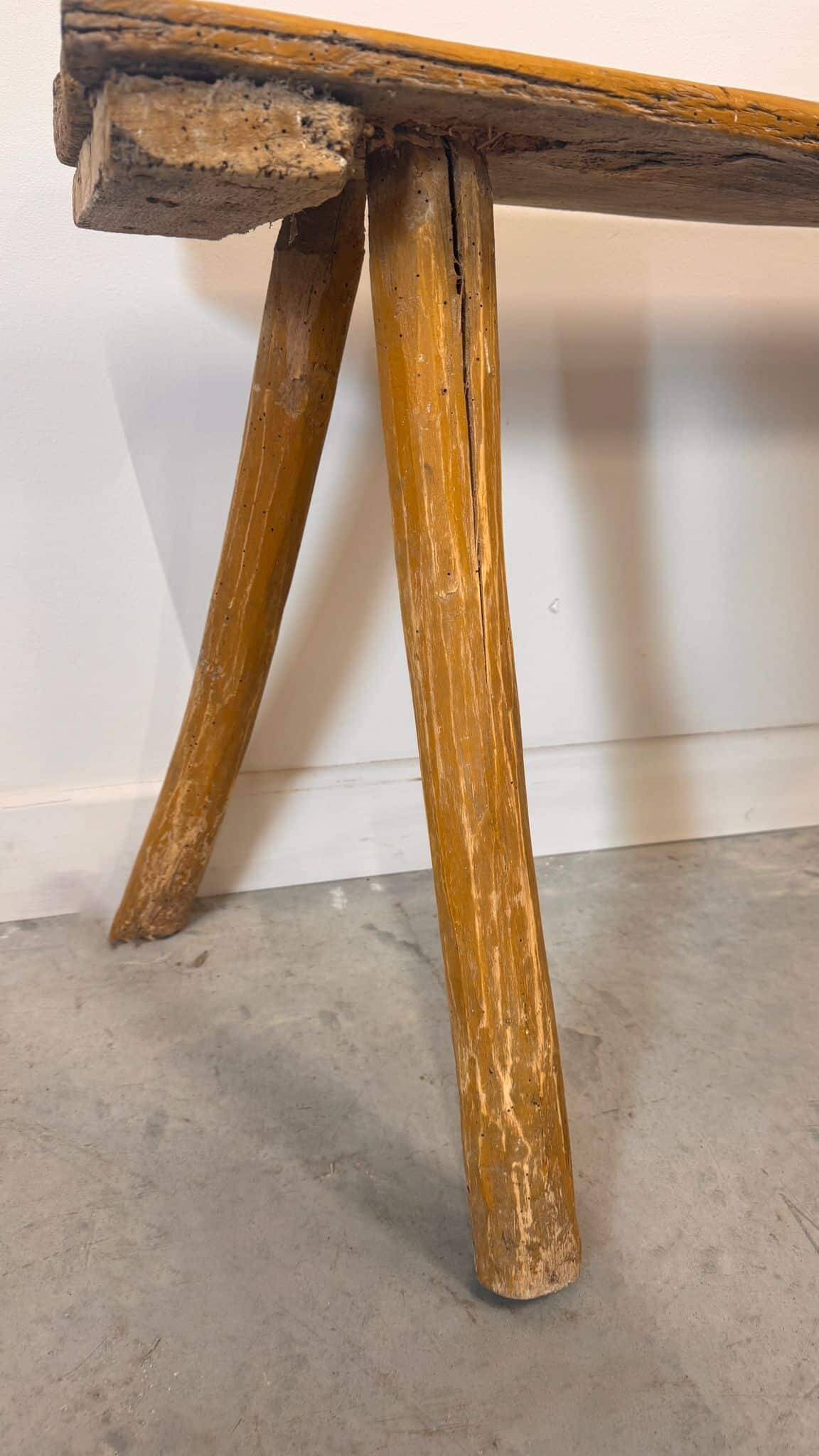 Banc hongrois patiné moutarde