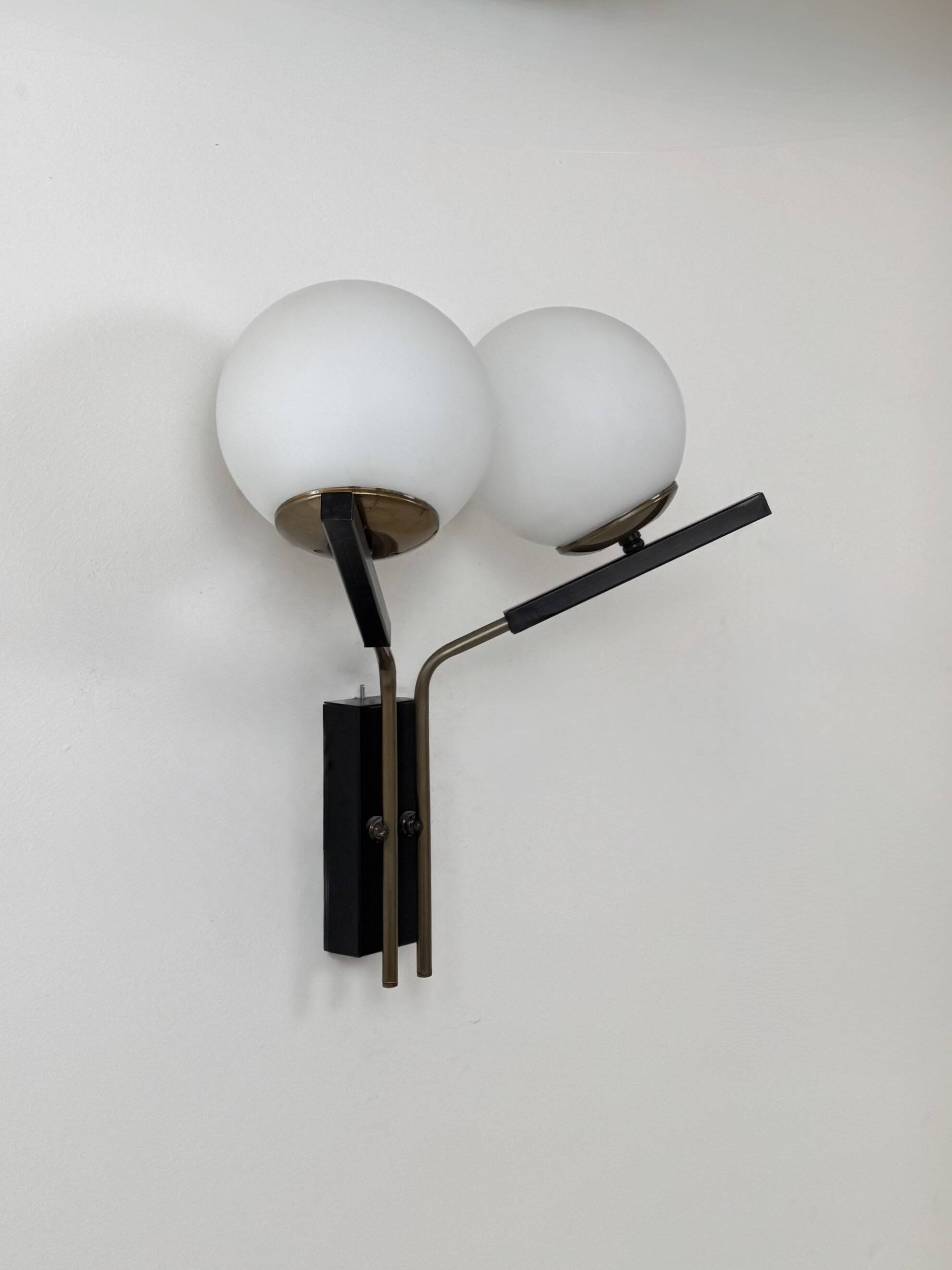 Vintage double opaline and brass wall light, France, 1970.