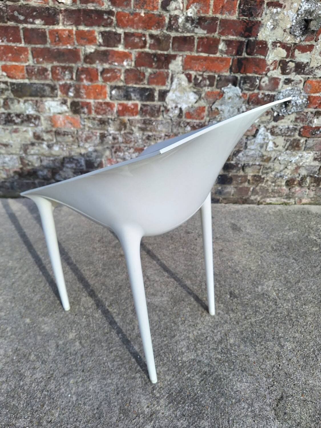 3 Kartell armchairs, model Dr.YES design Philippe Starck & Eugeni Qu