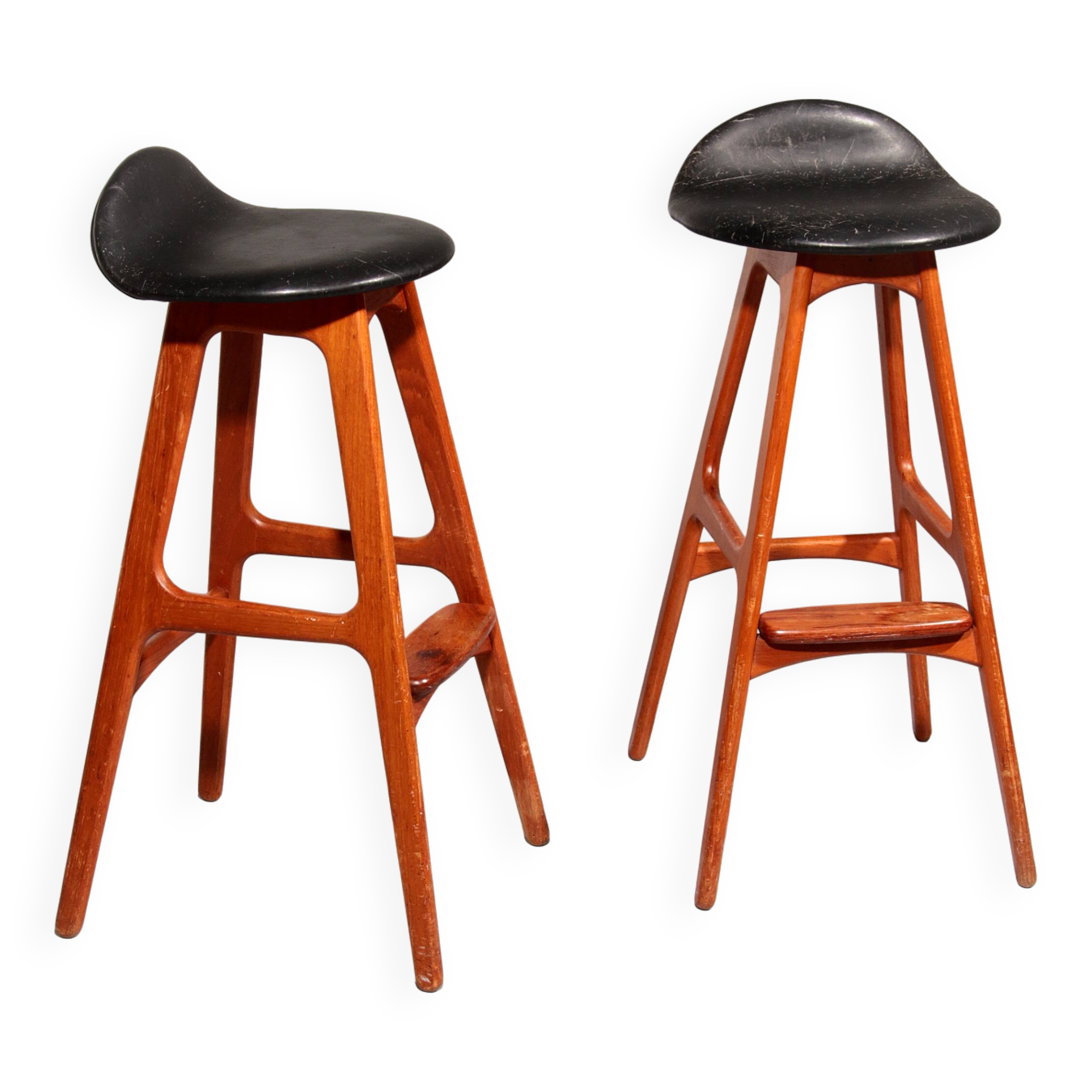 Design bar stool in wood and black leather by Erik Buch 1960