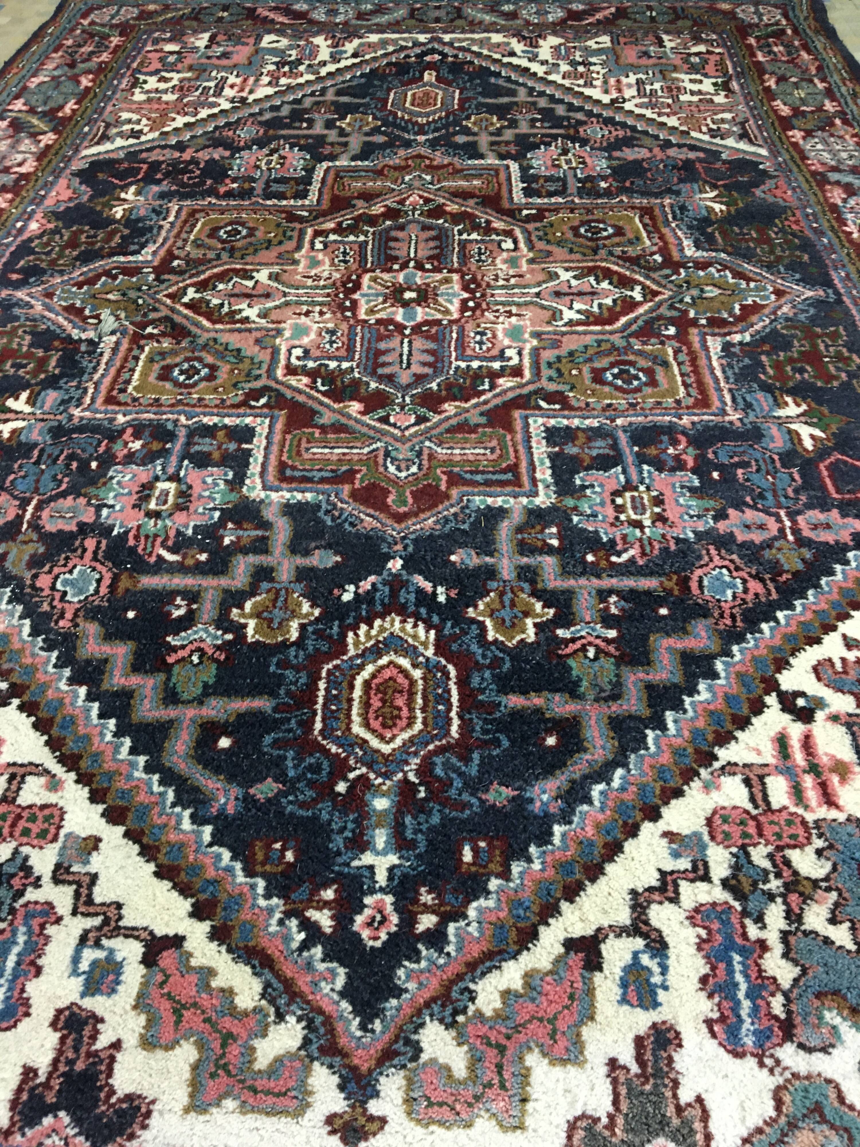 Handmade Heriz Pure Wool Persian Carpet 306x201