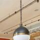 Grande suspension Hicks en bronze et boule de verre, USA