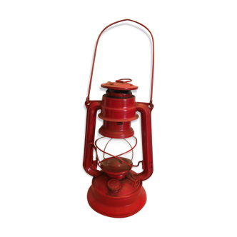 Lampe tempête rouge Meva 864 vintage